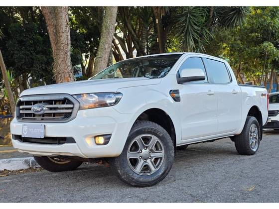 FORD RANGER 3.2 XLT 4X4 CD 20V DIESEL 4P AUTOMÁTICO FORD RANGER 3.2 XLT 4X4 CD 20V DIESEL 4P AUTOMÁTICO